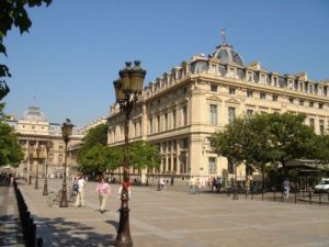 palais de Justice et march&eacute; aux fleurs