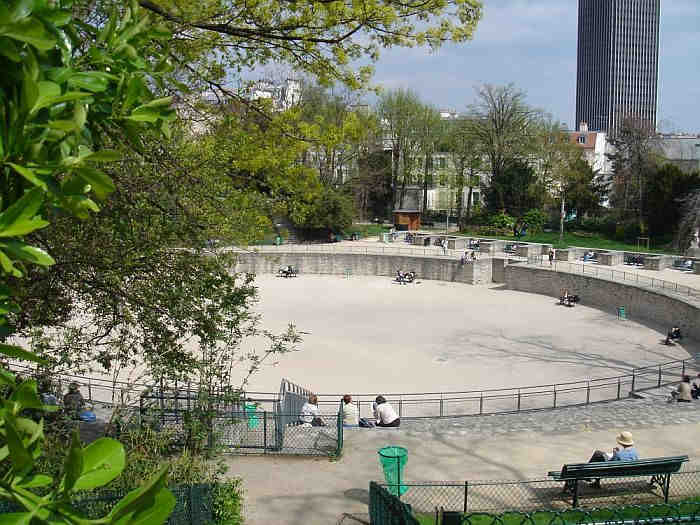 Vue des Ar&egrave;nes de Lut&egrave;ce