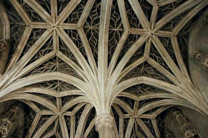 Vo&ucirc;te en  palmier de la chapelle de l'H&ocirc;tel de Cluny de la  chapelle de l'h&ocirc;tel de Cluny