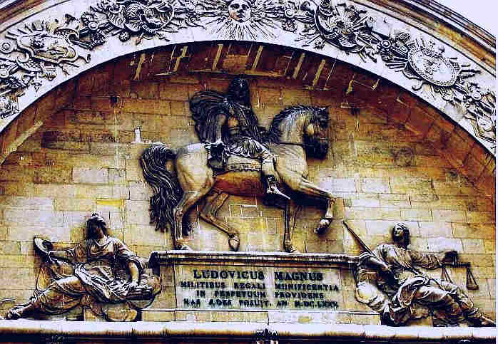 Le  frontispice de l'entr&eacute;e des Invalides