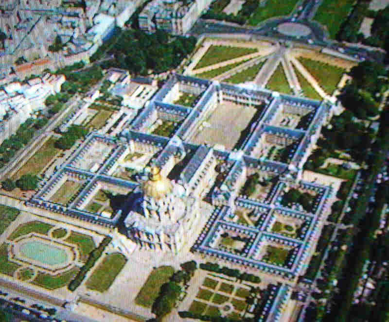 Vue a&eacute;rienne des Invalides