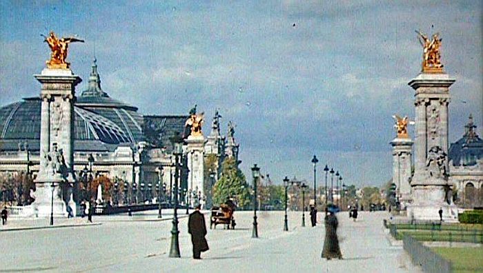 Grand Palais et Petit Palais vus depuis le pont Alexandre III en 1900