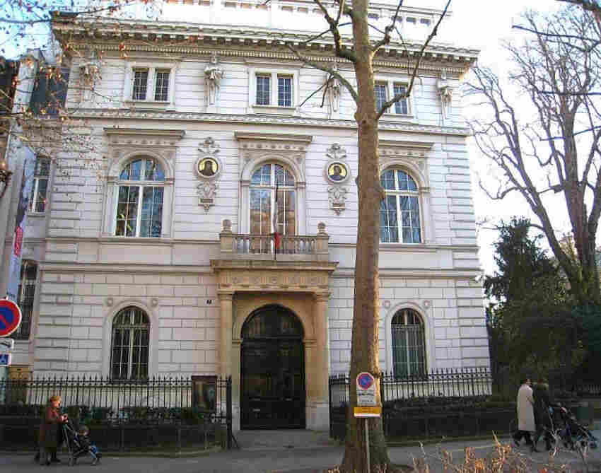 Fa&ccedil;ade Mus&eacute;e Cernuschi Paris